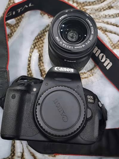 Canon 700D Dslr Camera