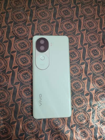 Vivo V40e
