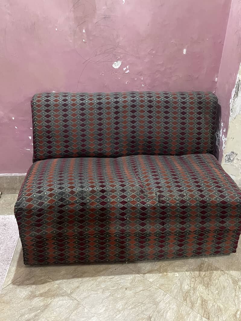 Sofas used condition 2 seter and 1/1 seter 0