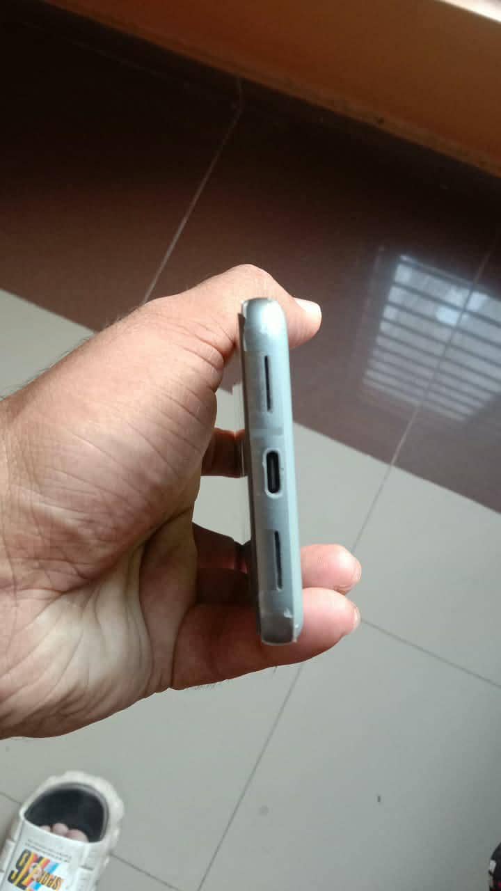 Google Pixel 8 1