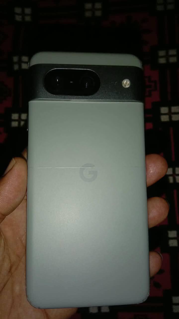 Google Pixel 8 2
