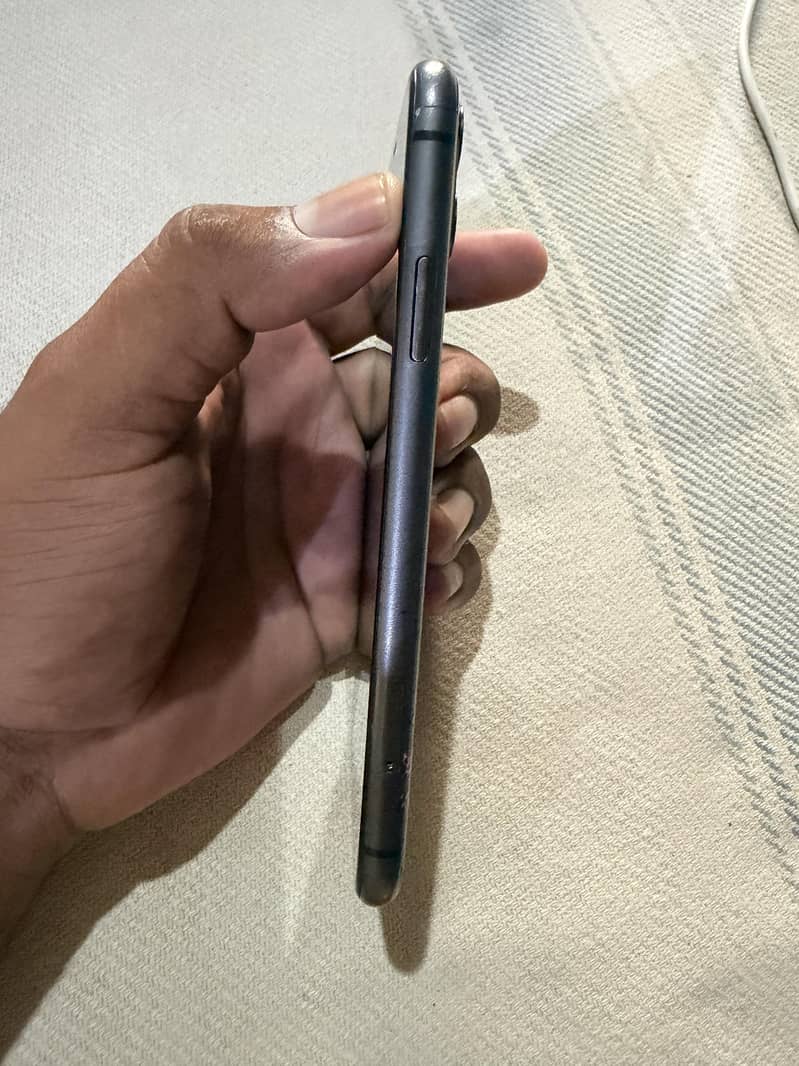 Apple iPhone 11 2
