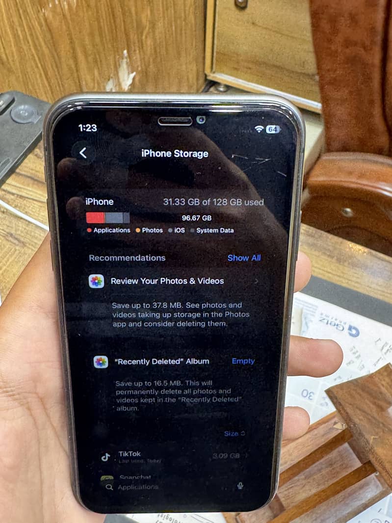 Apple iPhone 11 6