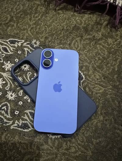 Apple iPhone 16