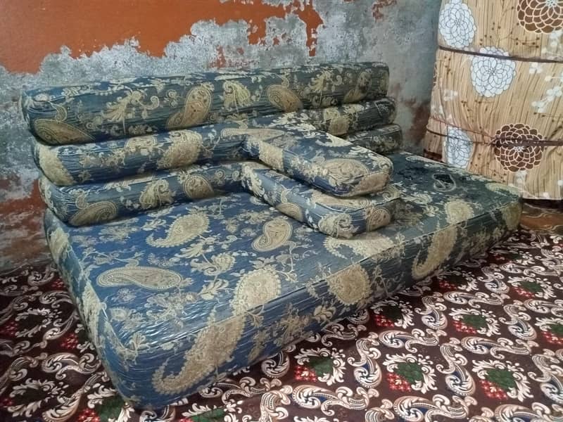 2 seater sofa,f5 0