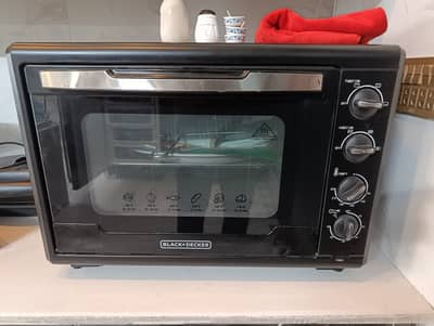 Black+DeckerAppliance Type: Toaster OvenModel Number: TRO55RDG (Type