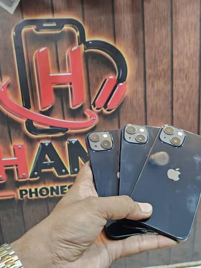 Apple iPhone 13