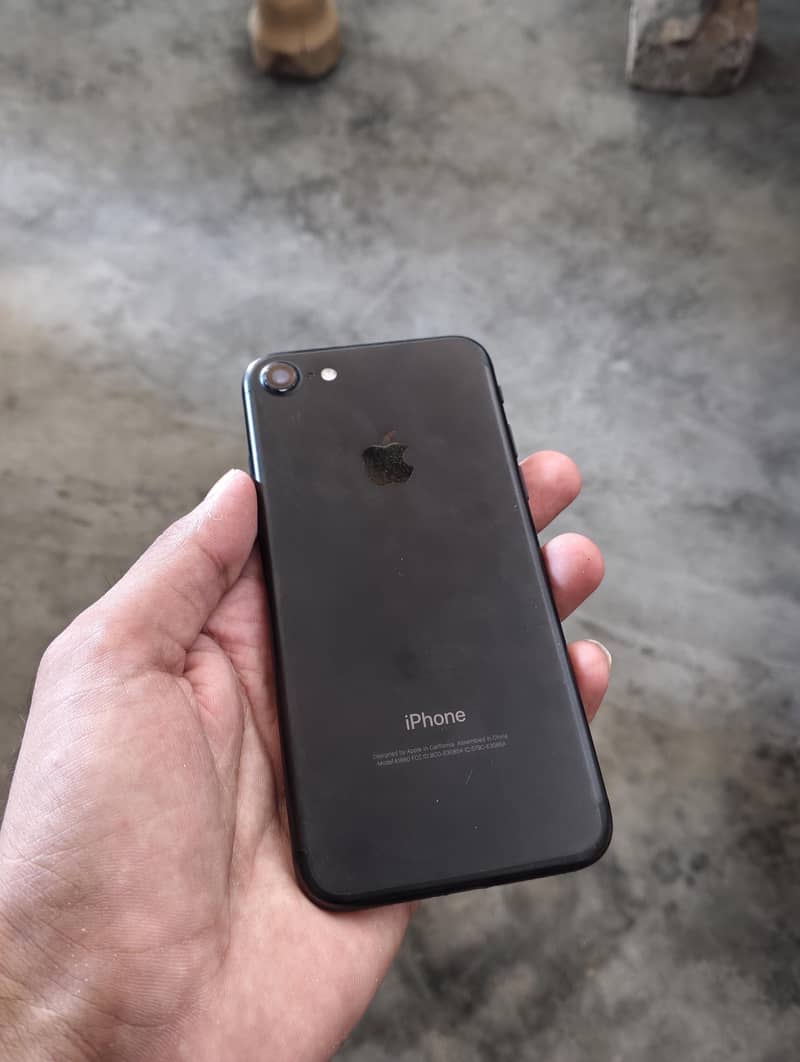 Apple iPhone 7 4