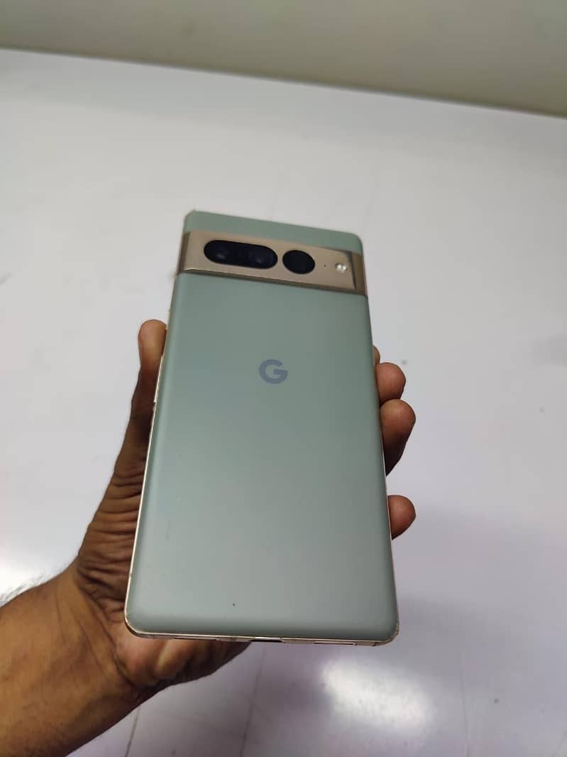 Google Pixel 7 Pro 2