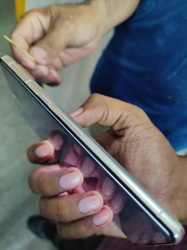 Google Pixel 7 Pro 6