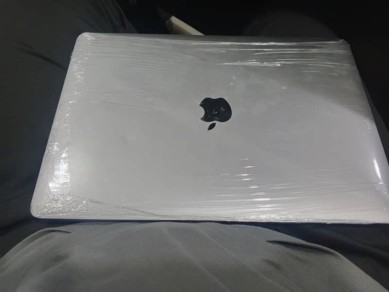 macbook pro 0