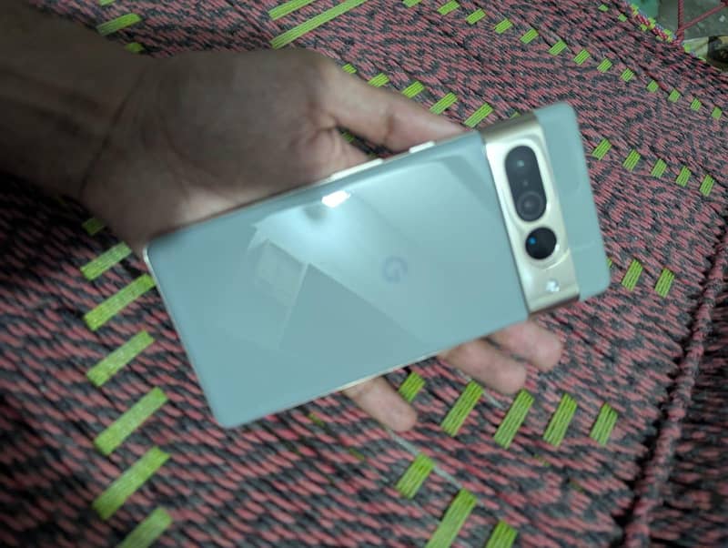 Google Pixel 8 Pro 4