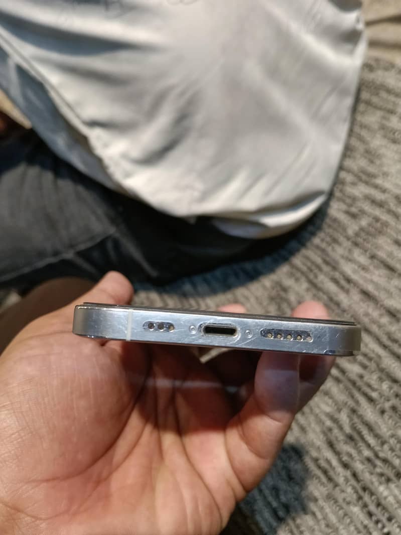 Apple iPhone 12 Pro 2
