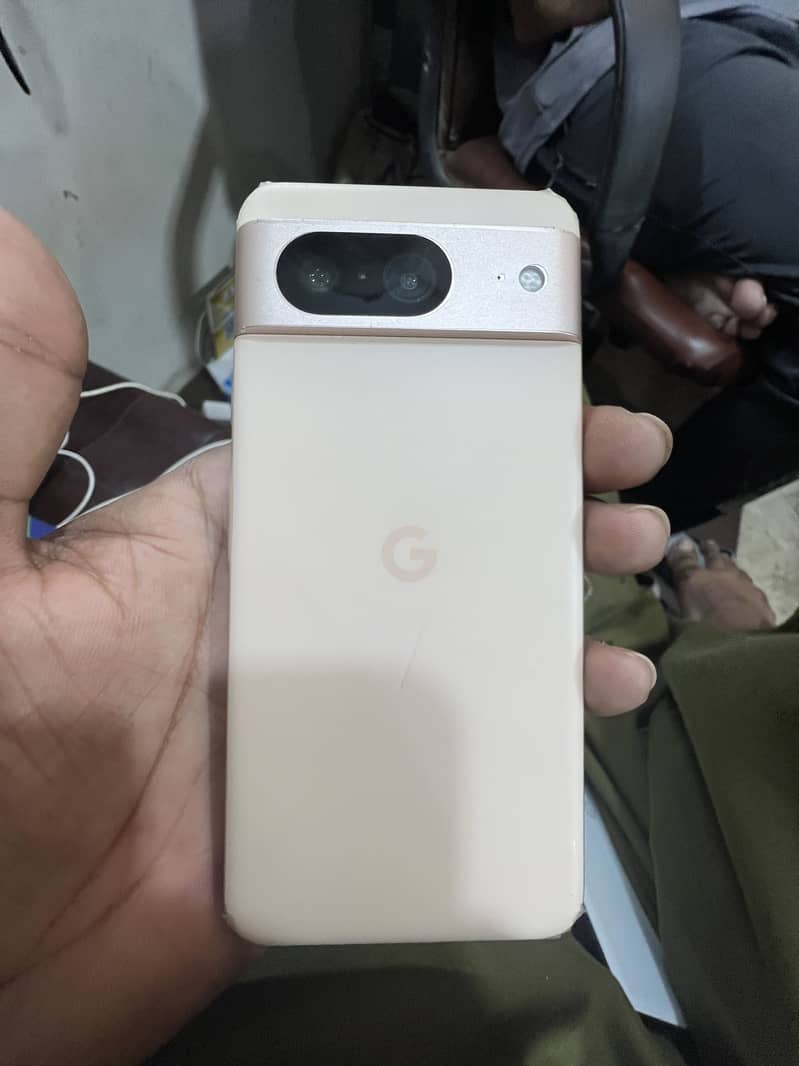 Google Pixel 8 1