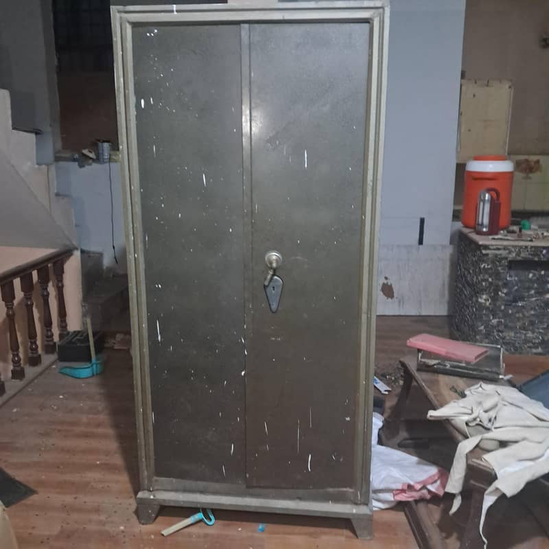 cupboard 0