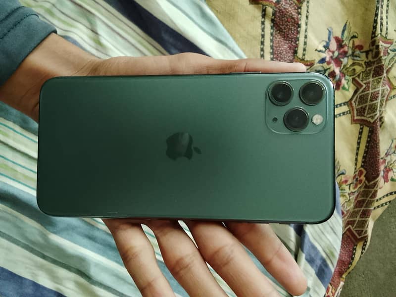 Apple iPhone 11 Pro Max 1