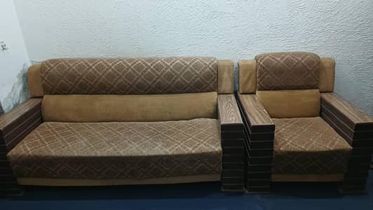 5 seeter sofa  set in good condition