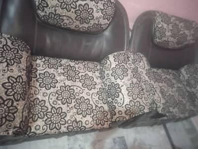 5 seater axhi condition