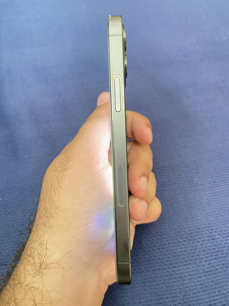 Apple iPhone 12 Pro 1