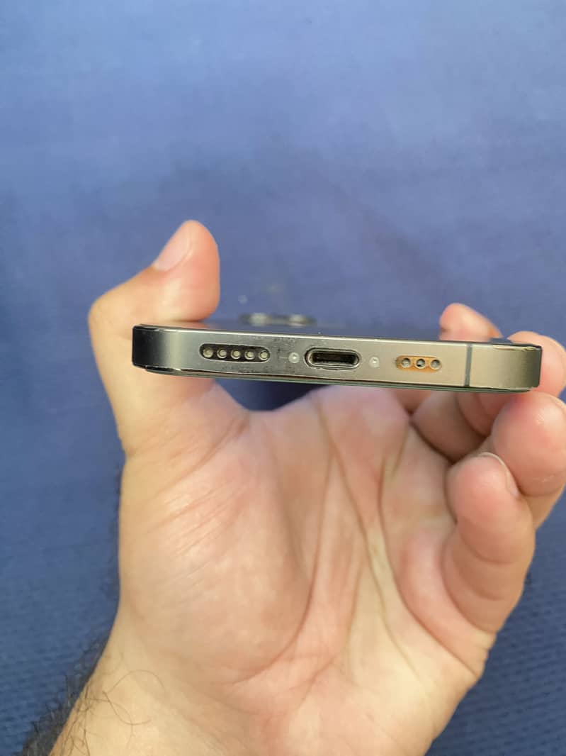 Apple iPhone 12 Pro 2