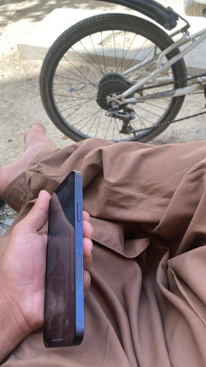 Iphone 12 (bypass) 3