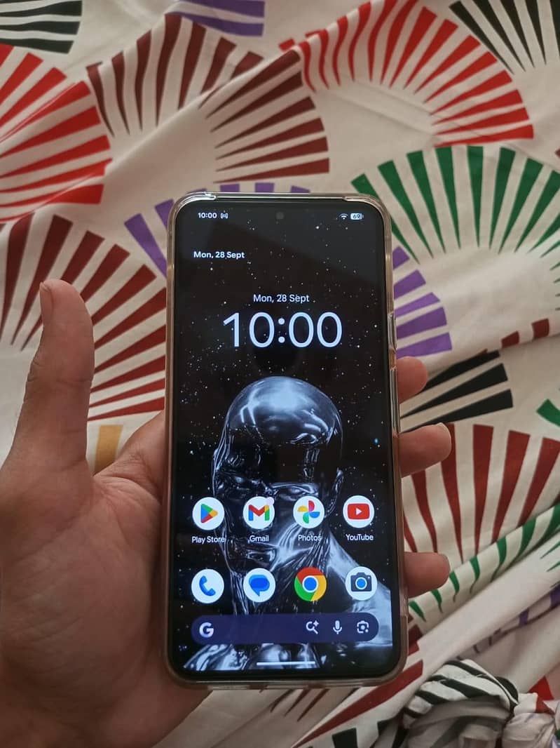 Google Pixel 8 4