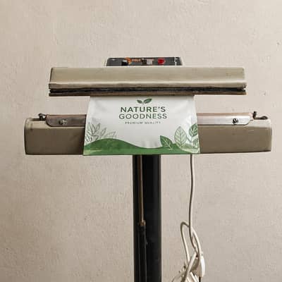 PEDAL SEALING MACHINE