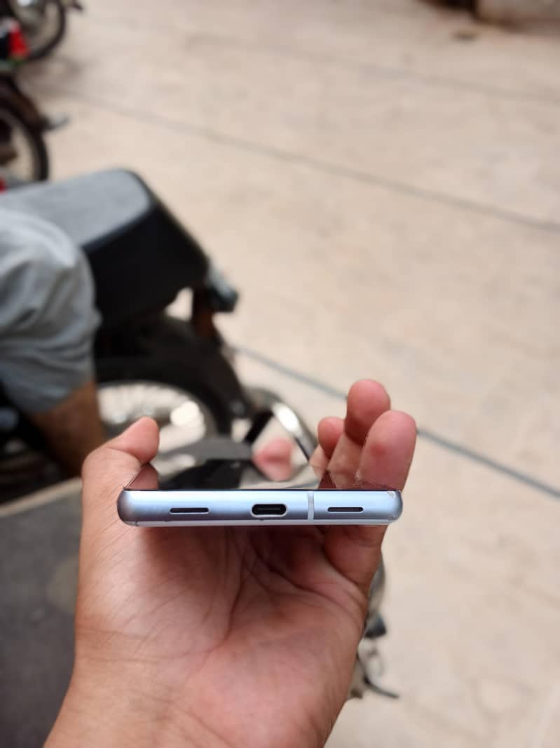 Google Pixel 7a 4