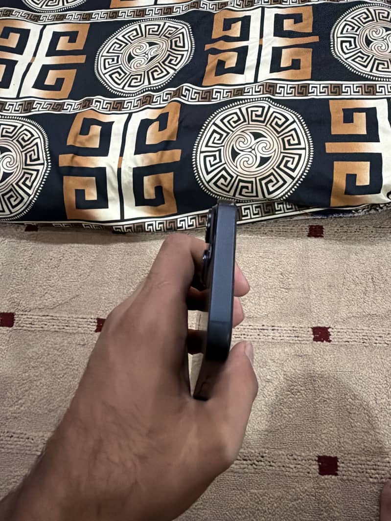 Apple iPhone 14 2