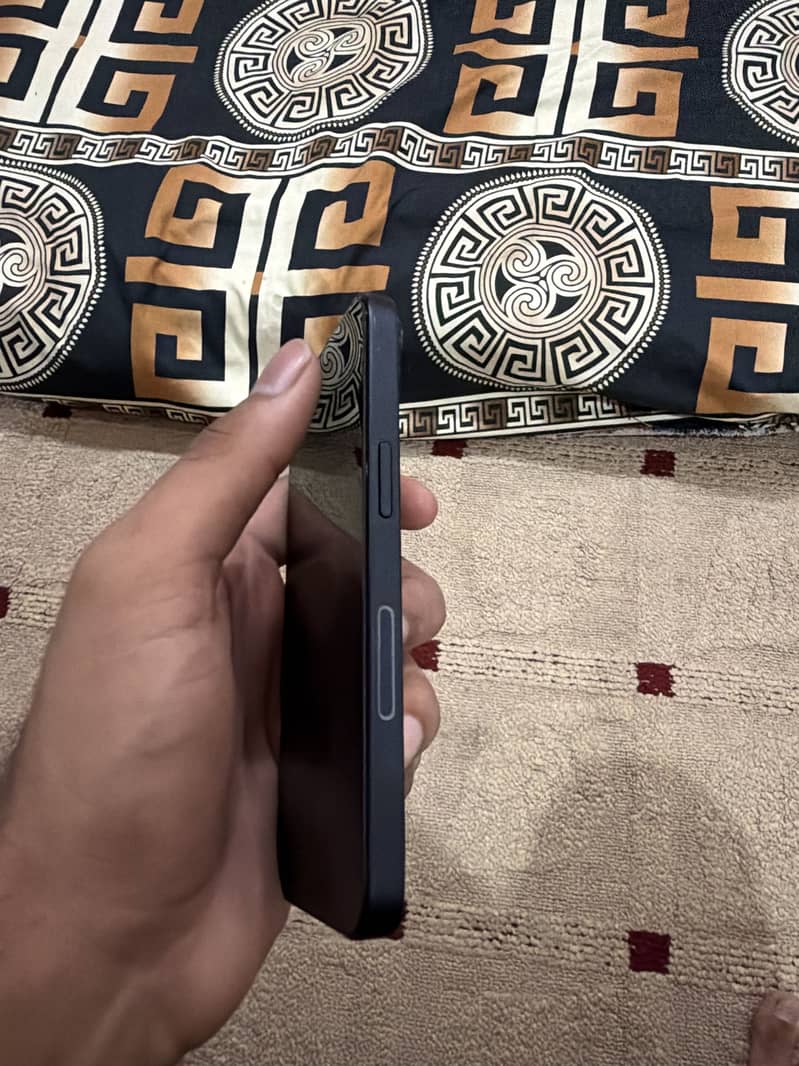 Apple iPhone 14 5