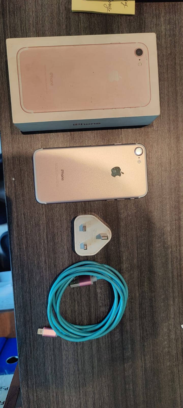 Apple iPhone 7 0