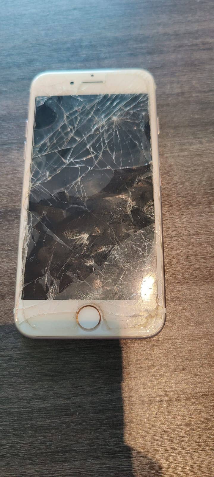 Apple iPhone 7 3