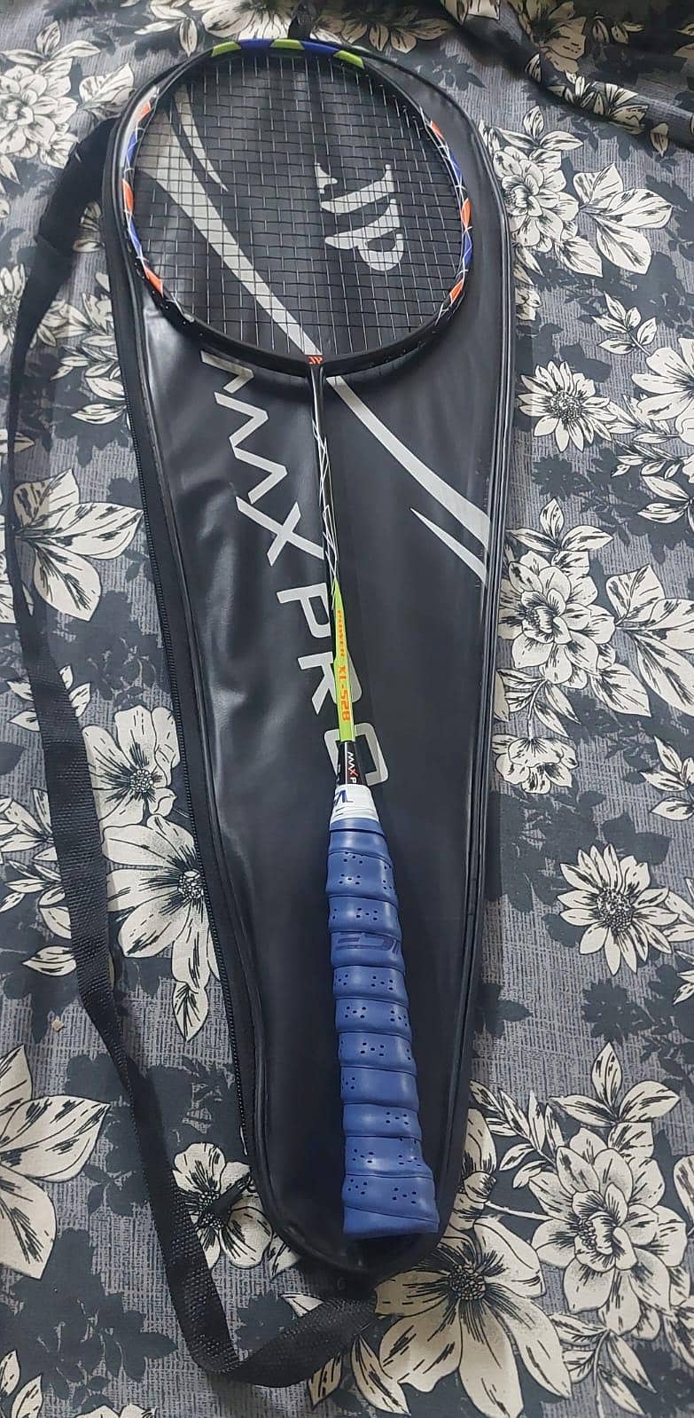 max pro graphite racket 0