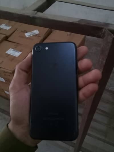 Apple iPhone 7