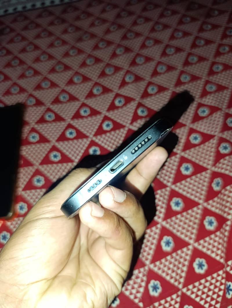 Apple iPhone 12 Pro Max 2