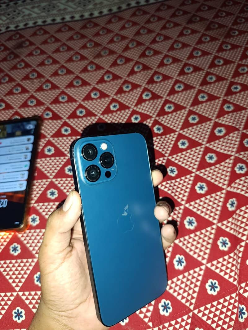 Apple iPhone 12 Pro Max 3