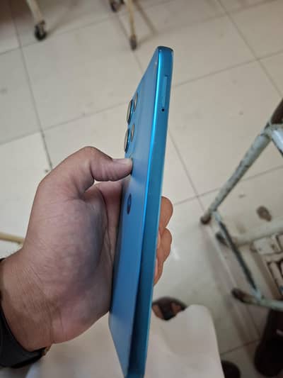 Motorola Moto G75