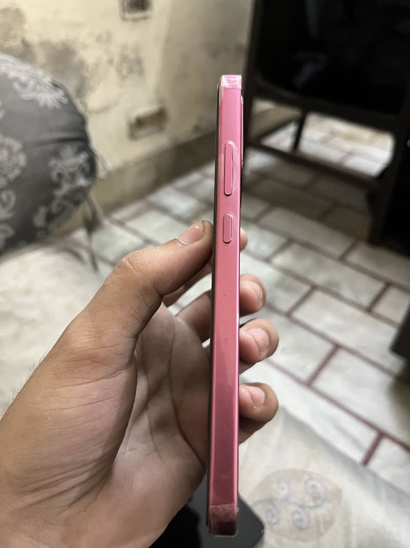 OPPO A6 Pro 3