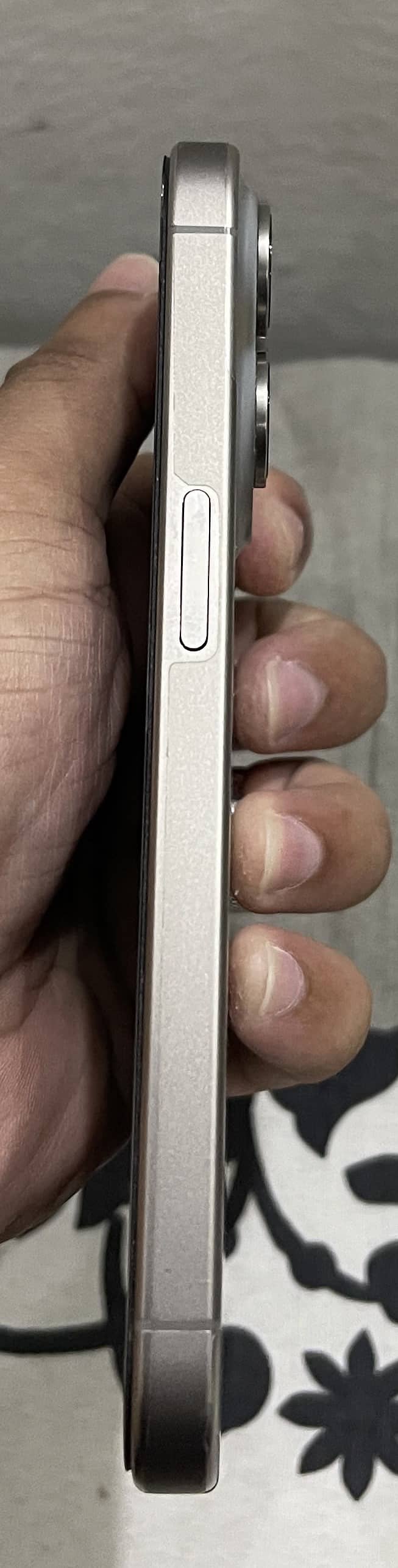 Apple iPhone 15 Pro 2