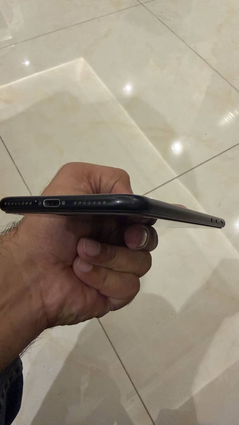 Apple iPhone 7 Plus 7