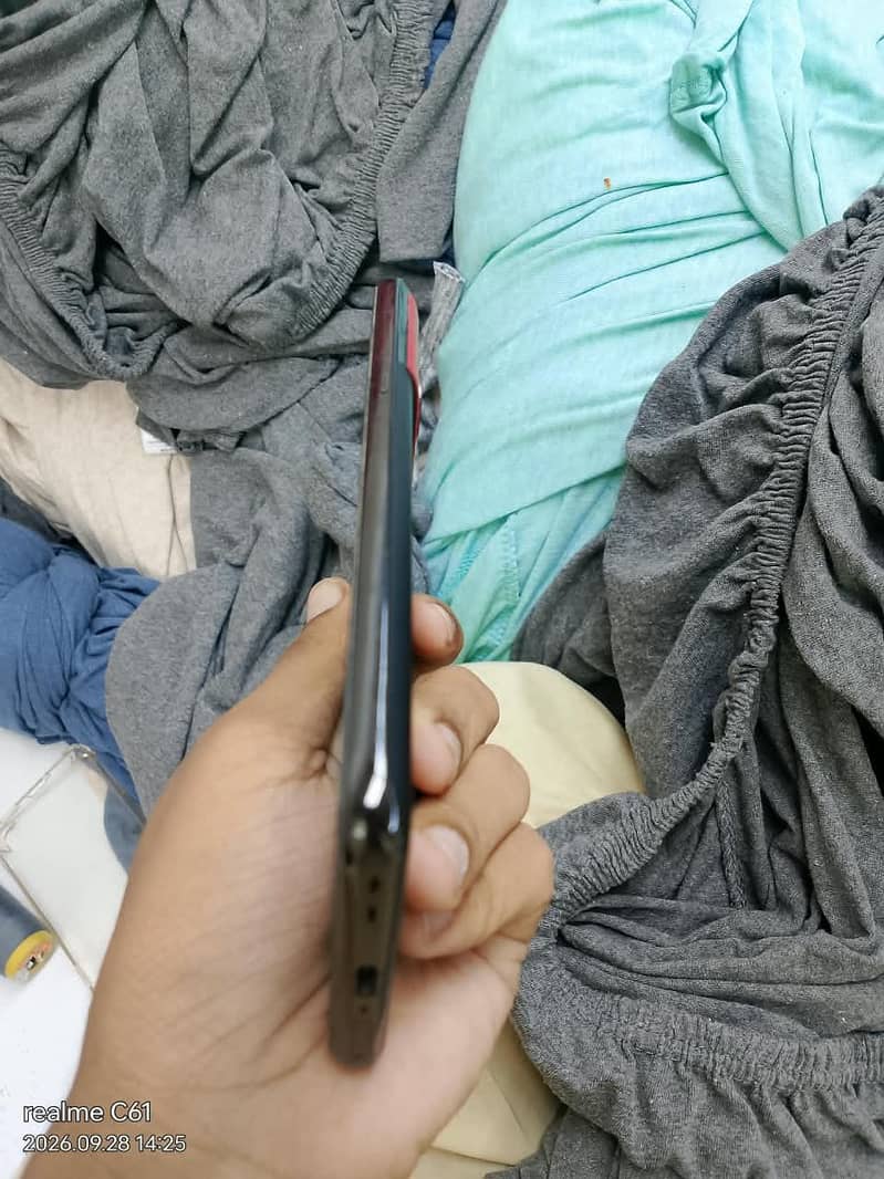 One Plus 10T 4