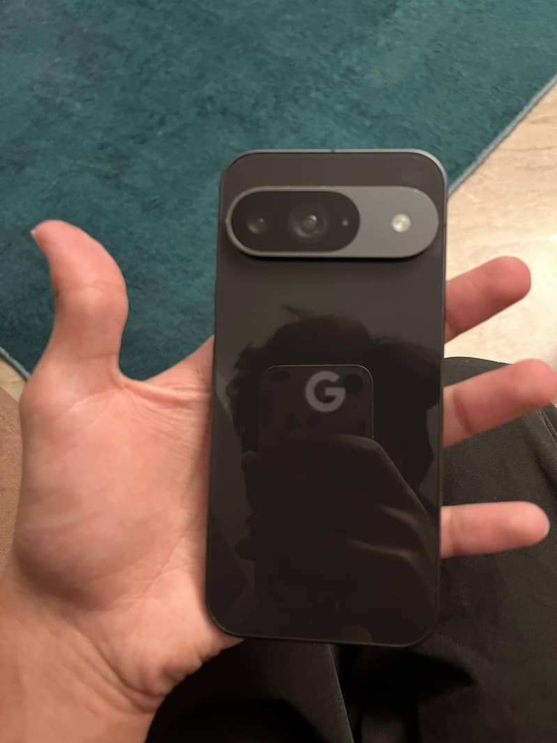 Google Pixel 9 4