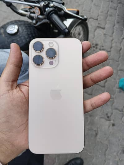 Apple iPhone 16 Pro Max