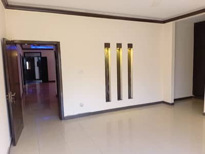 E-11 1kanal house available for rent in e11 Islamabad demand 500,000