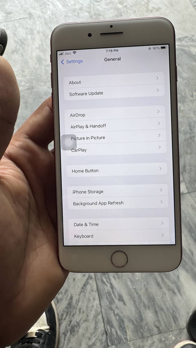 Apple iPhone 7 Plus 2
