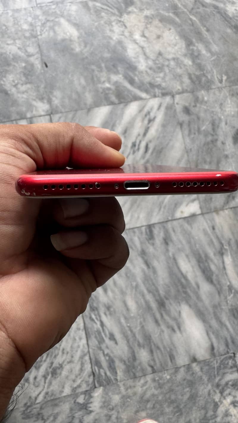 Apple iPhone 7 Plus 9