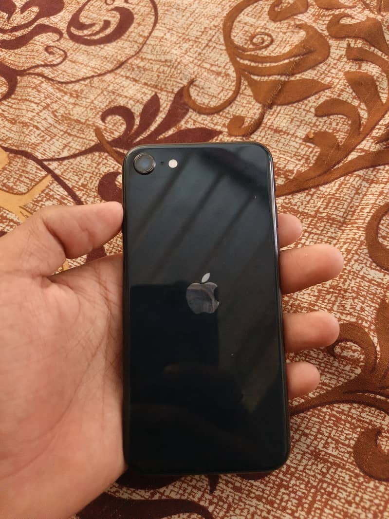 Apple iPhone SE 3rd genration 0