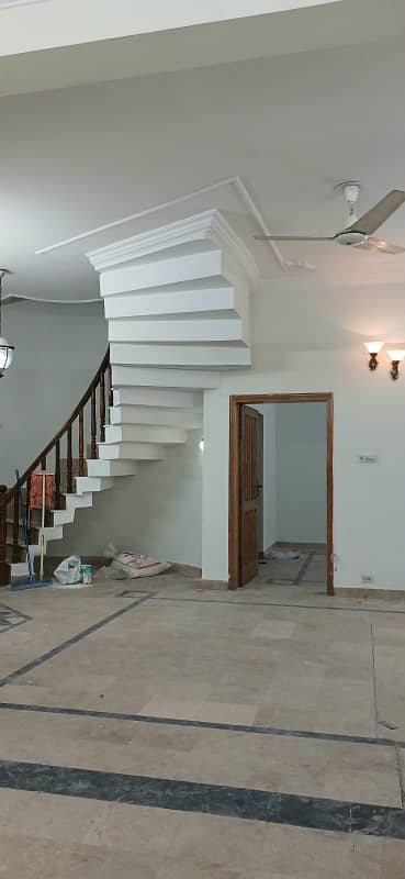 10 MARLA SINGLE UNIT HOUSE FOR RENT IN SOAN GARDEN