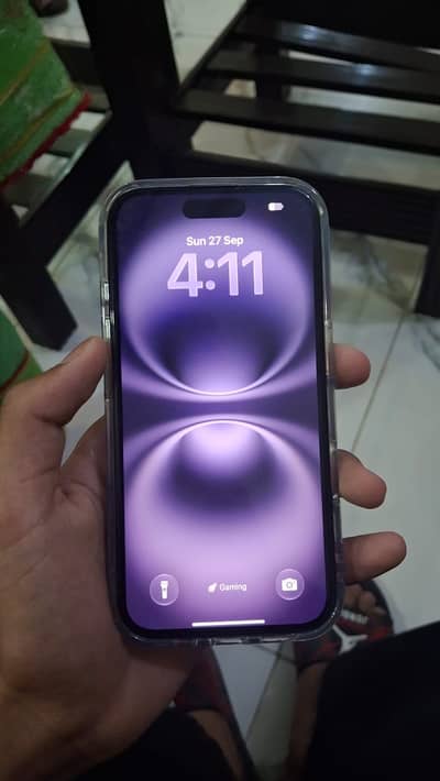 iPhone 16