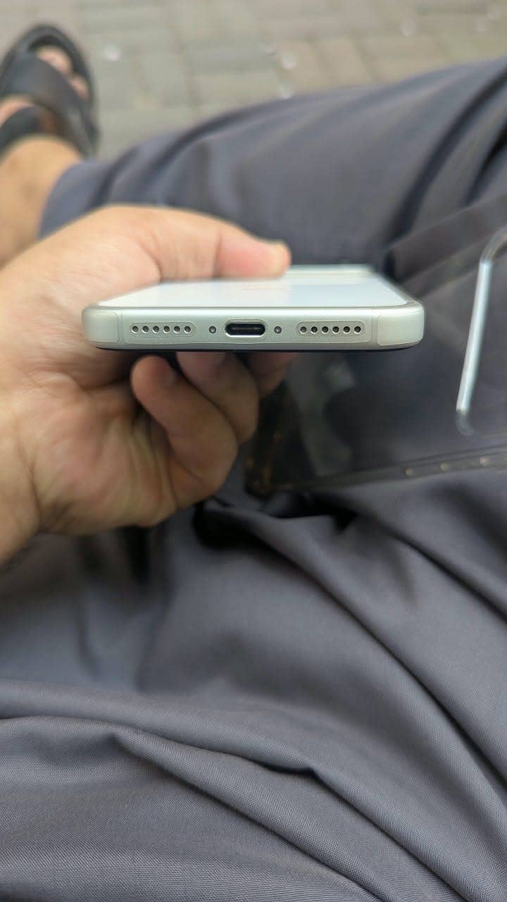 Apple iPhone 17 Pro Max 5